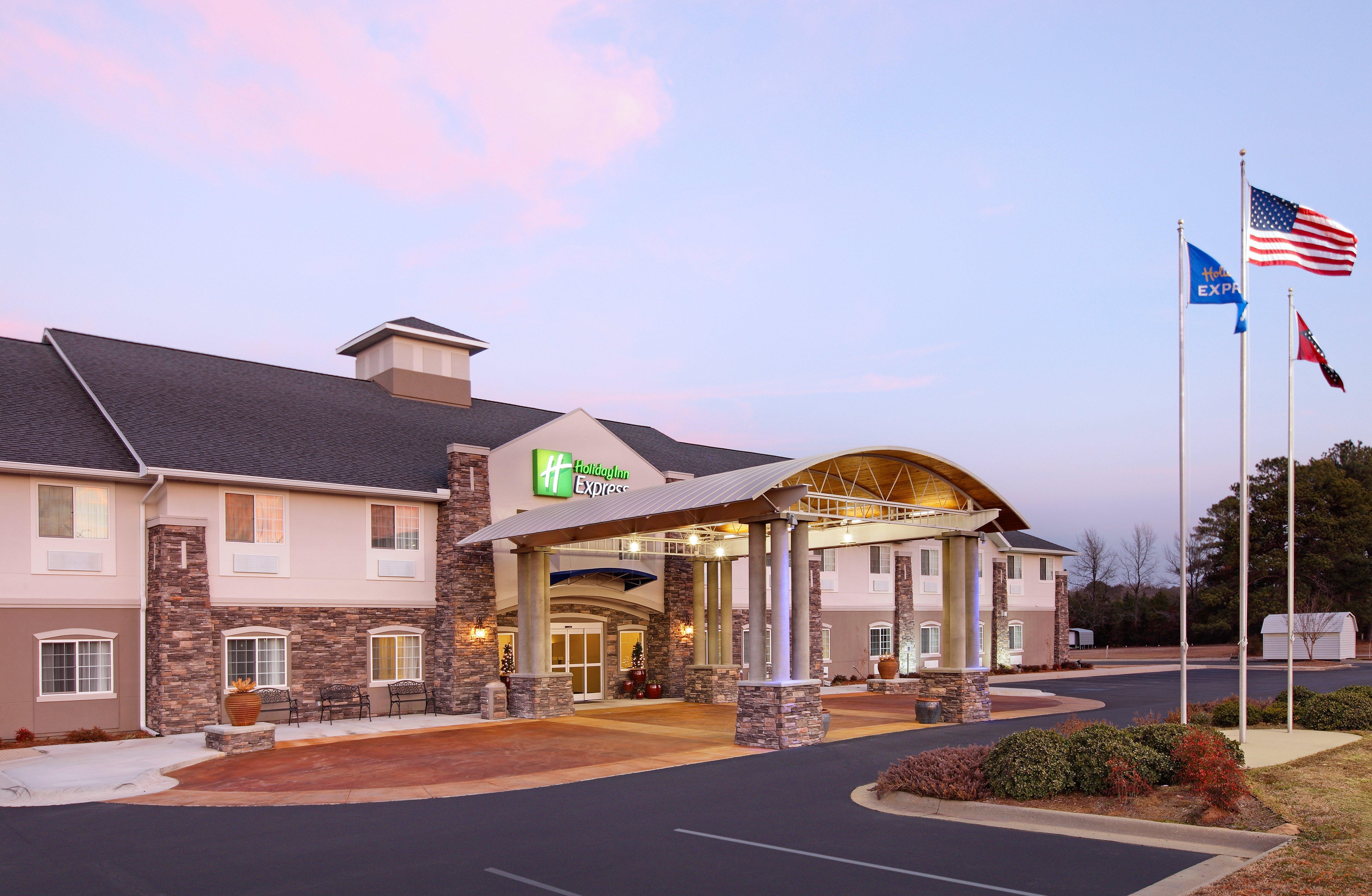 Holiday Inn Express Monticello By Ihg Zewnętrze zdjęcie